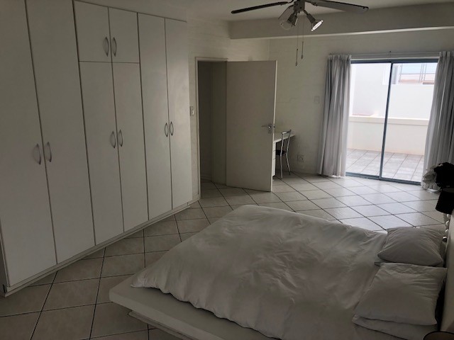 To Let 4 Bedroom Property for Rent in Paradise Beach Western Cape